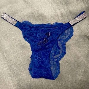 Brazilian/slip size small blue
